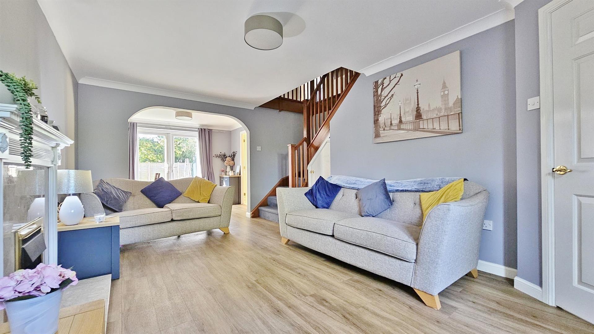 Peake Avenue, Kirby Cross, FrintonOnSea Sheen's